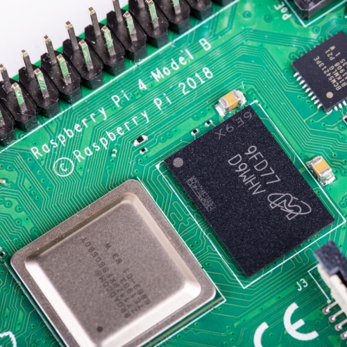 Raspberry Pi 4 modelo B - Broadcom BCM2711 Quad core Cortex-A72 - 2GB - Wifi - Bluetooth - Gigabit Ethernet - 2 x USB 3.0 - 2 x USB 2.0 - GPIO 40-pin - 2 x micro HDMI - DSI - CSI - MicroSD - PoE